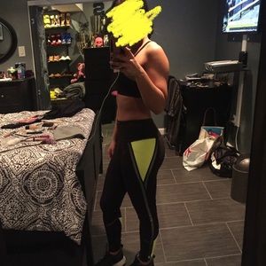 VS Sport workout leggings